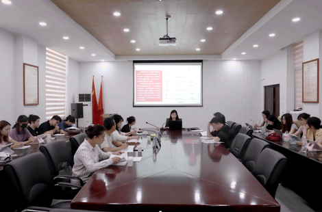 马克思主义学院成功举办2025届硕士研究生毕业学术讲座
